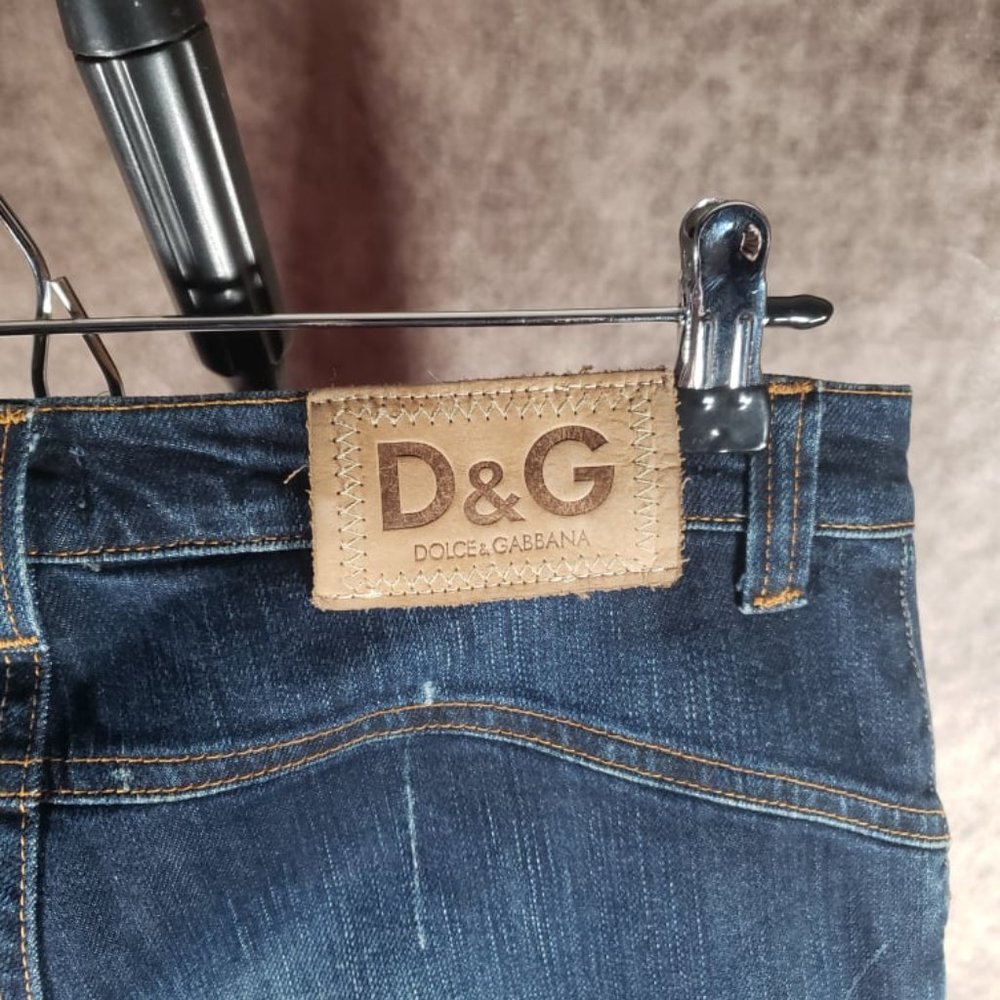 Dolce & Gabbana Dark Denim – Curve-Hugging Must-Have Jeans Size 27×41 - Picture 8 of 11